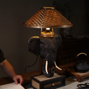 โคมไฟหัวช้าง โคมไฟข้างเตียง ตั้งโต๊ะ โคมไม้สานไม้ไผ่มีหมวก โคมไฟวินเทจ ของตกแต่งบ้าน ประดับด้วยโรงแรม ร้านกาแฟ