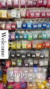 แม่พิมพ์ซิลิโคน สี่เหลี่ยมจัตรัส 8x8x5 cm 320 g 005834 สีสุ่มไม่สามารถเลือกสีได้