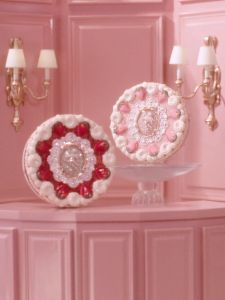 Flower Knows Phấn phủ dòng thần tình yêu dâu 9.5g Phù hợp với da hỗn hợp dầu/khô Lớp trang điểm lâu trôi Strawberry Cupid Collection