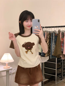 เสื้อยืดผู้หญิงแขนสั้นลายหมีปมผูกโบว์สไตล์เกาหลี ทรงเข้ารูป คอตตอนผสมยางยืด ลายหมีปมผูกโบว์ ทรงเข้ารูป แขนสั้น ฤดูร้อน