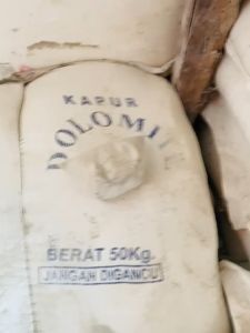 Kapur Dolomit untuk Pemebenahan Tanah 50kg dan 1kg