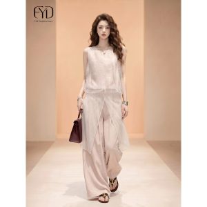 Stylish Sleeveless Outfit Set 2026 Simple Elegance