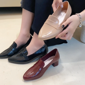 Womens low-heeled pointed-toe flats retro commuter square-toed slip-on mid-heel loafers (24-hour stock)