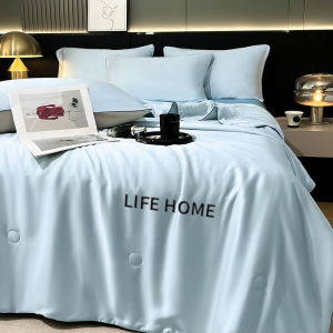 ผ้าห่มฤดูร้อนผ้าไหมน้ำแข็ง ผ้าห่มปรับอากาศ ผ้าห่มฤดูร้อน 4 ชิ้น ผ้าห่มฤดูร้อนเต็มชุด ซักได้ในเครื่อง ผ้าห่มฤดูร้อน ผ้าฝ้ายโพลีเอสเตอร์