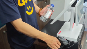 อุปกรณ์แอนดรอยด์ POS เทอร์มินัลประสิทธิภาพสูง CR-6ของ Dokivision หน้าจอสัมผัสขนาด15.6นิ้วสำหรับร้านอาหารและร้านค้า