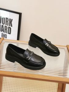 Womens Slip-On Loafers Soft Upper Work Commute Shoes Versatile Black Leather Shoes Comfortable Rubber Sole round Toe Flats