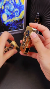 HỘP QUET BẬT LỬA CẢM BIẾN ÂM THANH GIỌNG NÓI SẠC ĐIỆN -GA XÀ CỪ MỚI LẠ