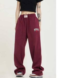 กางเกงขายาวทรงตรงลำลองสไตล์อเมริกันสำหรับผู้หญิง กางเกงขายาวทรงหลวมสีแดงเข้ม กางเกงขายาวทรงสปอร์ตแบบลำลอง ทรงหลวม สไตล์ย้อนยุค