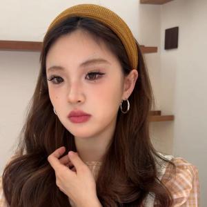 Retro Knitted Wide Edge Hairband Korean Style High Hairline Pressed Hair Headband Autumn Winter Hair Accessories Fashionable