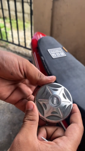 KT Fuel Tank Cap Universal Full CNC Aluminum Alloy Motorcycle Gas Tank Cap Cover with Anti-Theft Lock & Anti-Rust