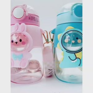BOTOL MINUM ANAK LUCU KARAKTER TALI PANJANG TEMPAT MINUM SEDOTAN KAPASITAS 720ML KODE 133