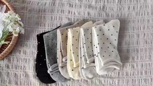 Kaos Kaki Wanita Katun Warna Bintik Polkadot Midtube Korea Fashion Socks JCKK323