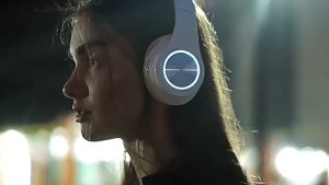 B39 Wireless Headset Bluetooth 5.0 Colorful LED Bass Stereo Wireless Headphone Over Ear Headphones Volume Control SD Card Aux Cable Support Headset B39 蓝牙头戴耳机