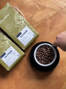 เมล็ดกาแฟคั่วกลาง (Medium Roast) สูตร Half Moon (Bold) 500 กรัม / Arabica100%