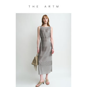 Flowing Pleats V-Neck Dress Summer New