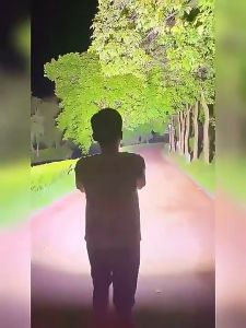 Senter Hammer LED Multifungsi Super Terang / Senter Pemecah Kaca P100 Lampu Darurat Emergency Torch