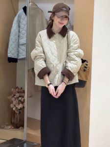 SHIMO | Thick Cotton Lined Short Coat for Petite Women with Diamond Pattern