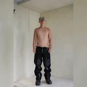 Thug Club Xingyue เครื่องประดับเงินหัวเข็มขัดซักและทำให้เก่าลวดลายด้านหลังคู่รักไฮสตรีทฤดูใบไม้ร่วงชายและหญิงแขนยาว T เสื้อ