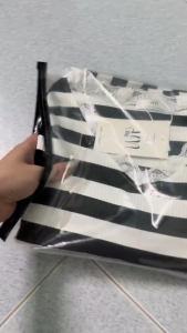 Bộ đồ mặc nhà sọc ngang basic dễ thương chất Tăm Lạnh phối Ren áo cổ V tay dài kèm quần ngắn lưng cao nhẹ nhàng