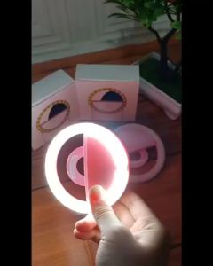 Lampu Selfie Berkualitas Tinggi: Ring Light & Flash Charm Eyes
