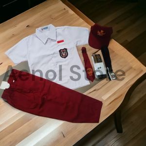 SETELAN PENDEK PANJANG MERAH PUTIH LAKI LAKI GRATIS TOPI MERAH POLOS