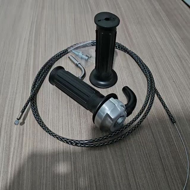 PAKET GAS SPONTAN MINI RM + KABEL SERAT 190 CM + SET KIRI KANAN HAND GRIP QUALITY ORIGINAL GAS SPONTAN RM MINI FREE BAUT UNIVERSAL MATIC BEBEK JUPITER MX BEAT VARIO FINO LEXI GENIO NMAX PCX FZR MIO SCOOPY VEGA GAS KABEL GAS SPONTAN GAGANG MOTOR