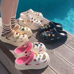 Lucky Cloud 🚀 รองเท้านิ้วเท้าผู้หญิง รองเท้าส้นหนา รองเท้าแตะ รองเท้านิ่ม ซึ่งมีสไตล์และน่ารัก - สั่งอาหารที่สวยงาม