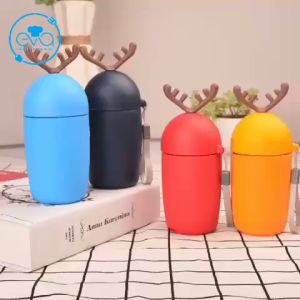 Bình Nước Thủy Tinh Bọc Silicone Hình Hươu Deer Cute Kèm Dây Xách 300ml