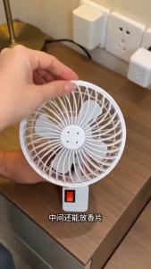 Socket Fan UK Plug Wall Mounted Energy Saving Low Noise 360 Rotatable Safety Cover Mini Portable Kipas 插座风扇