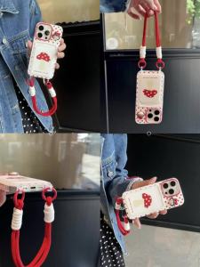 สีแดงลายจุดบัตรกระเป๋าศัพท์ Case สำหรับ iPhone 11 12 13 14 15 16 Pro Max Plus ปลอกสีแดงแขวนเชือก TPU ปกอ่อนสำหรับ IPhone16 Case