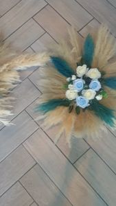 ดอกไม้ตกแต่งแบบสำเร็จ โทนสีชมพู - ขาว ติดมุมฉาก ใช้งานประดับ, ตกแต่งแบร็คดร๊อปถ่ายรูป - งานแต่ง