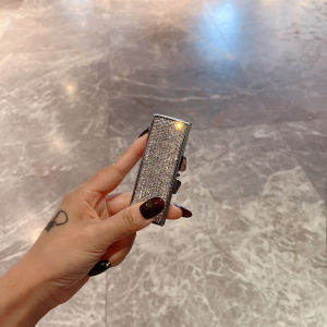 กล่องเก็บยาพกพาขนาดเล็กพร้อมสว่านเพชรสำหรับเก็บยาเม็ดและยาเม็ด กล่องเก็บยาปิดที่มีความสวยงาม