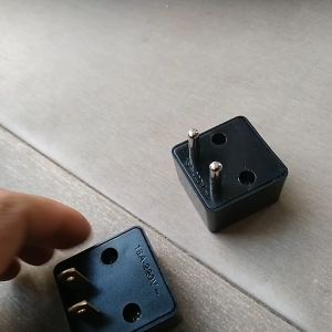 hạt công tắc lioa giá 1 cái