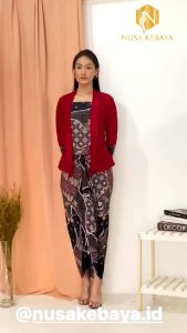 Kebaya Brukat Kombinasi Batik & Kebaya Wisuda Modern