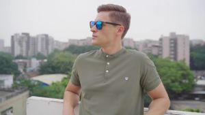 2026 New Mens Fashionable Sunglasses Outdoor Sports Driving Glasses Classic Sunglasses for Men Women