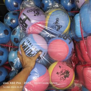 BOLA SPON ANAK/BOLA MAINAN ANAK SPON 1PCS