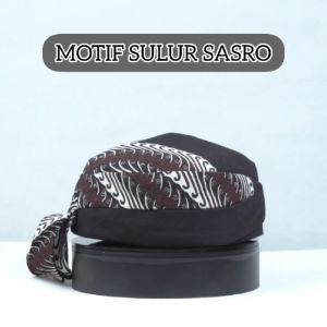 Peci Batik Jogokariyan Motif Sulur Sasro