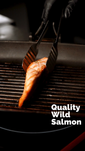 (DIRECT FROM FISHERMEN) Wild Frozen Canadian Sockeye Salmon Fillet (about 650G)