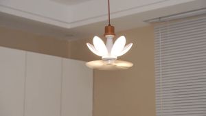 หลอดไฟพัดลม พัดลมไฟ led เพดาน ไฟพัดลมห้องน้ำ/ตลาดนัด ไฟตลาดนัดใบพัดสว่าง E27 รีโมท dimmable ไล่แมลงวัน