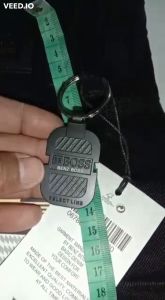 Celana Jeans Hitam Berkualitas: Desain & Ukuran Benar untuk Pria