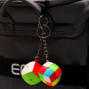 จี้กุญแจลูกปัดแม่เหล็ก 3 มิติแบบตัวอักษรพิเศษขนาดเล็ก จี้กุญแจแม่เหล็กที่เคลื่อนที่ได้ง่ายสำหรับเด็ก ของเล่นที่มีประโยชน์สำหรับเด็ก