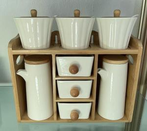 Kitchen Supplies Ceramic Sealed Can Seasoning Box Glass Seasoning Jar Household Condiment Bottle Set Porcelain Box Seasoning