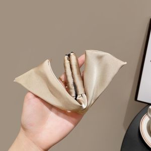 กิ๊บติดผมหางม้าขึ้นแถวหน้าดีไซน์หูกระต่ายสไตล์เกาหลีหรูหราสำหรับผู้หญิง กิ๊บติดผมแบบลำลองสำหรับตกแต่งผมด้านหลังศีรษะ