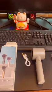 Quạt cầm tay tốc độ cao turbo 120 cấp độ gió quạt mini gió mạnh dung lượng pin lớn có màn hình LED hiển