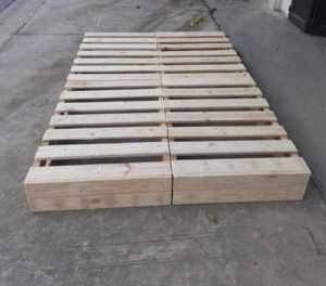 giường pallet gỗ thông cao 20cm(1 bộ 4 tấm.trừ 1mx2m  và 1m2x2m chỉ 2 tấm ghép lại)