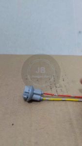 SOKET SOCKET FITING FITTING LAMPU SEN SEIN BOHLAM SENJA COLOK TANCAP T10 T13 MOTOR MOBIL