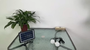 GUANG พัดลมโซล่าเซลล์ 16 นิ้ว Solar Fan ลมแรงมาก 12 นิ้ว 18 นิ้ว ประกอบง่าย แบตเตอรี่ในตัว ติดตั้งบนเดสก์ท็อป/ติดผนัง