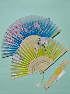 Antique Fan Classical Cheongsam Fan Chinese Style Han Costume Folding Fan Lady Folding Fan Student Dance Photo Small Fan