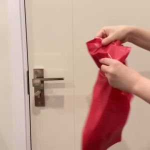 ถุงขยะ 5 แถม 1 (ได้ 6 แพ็ค) ถุงขยะสีแดง (ถุงขยะ skd ) แบบพับ  สินค้าไทย ไม่ใช่ร้านจีน มั่นใจคุณภาพ เนื้อเหนียว ไม่ขาดง่าย ไร้กลิ่น มีหลายขนาด รับน้ำหนักได้ดี น้ำไม่รั่ว หนา ป้องกันการรั่วซึม  จากโรงงานโดยตรง