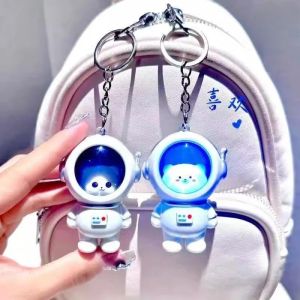 LED Spaceman Light Glowing Keychain Luminous Bear Cat Keyring Female Cute Space Astronaut Couple Key Chain Bag Hanging